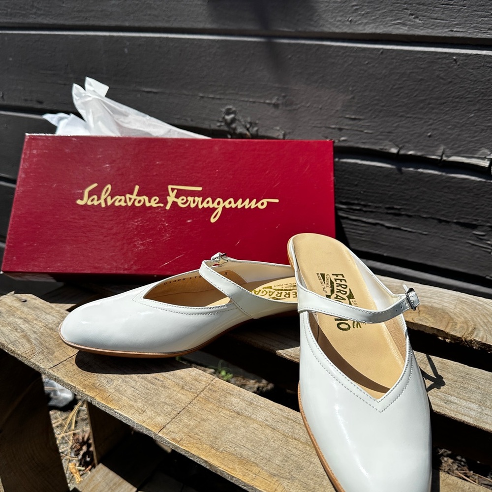 Salvatore Ferragamo White Flats Elegant Leather Loafers